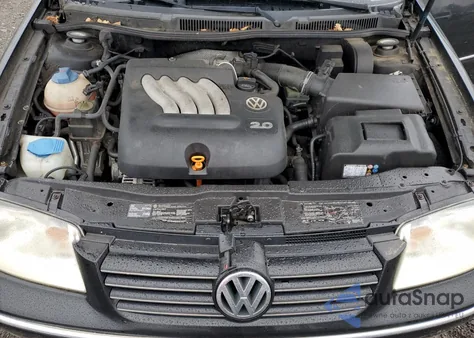 2004 Volkswagen Jetta Gl z USA, uszkodzony, nr VIN 3VWRK69M24M065961